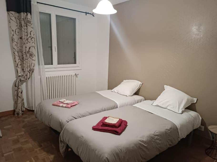 Maison L'Hostal Saura Y Roja Andelat Dış mekan fotoğraf